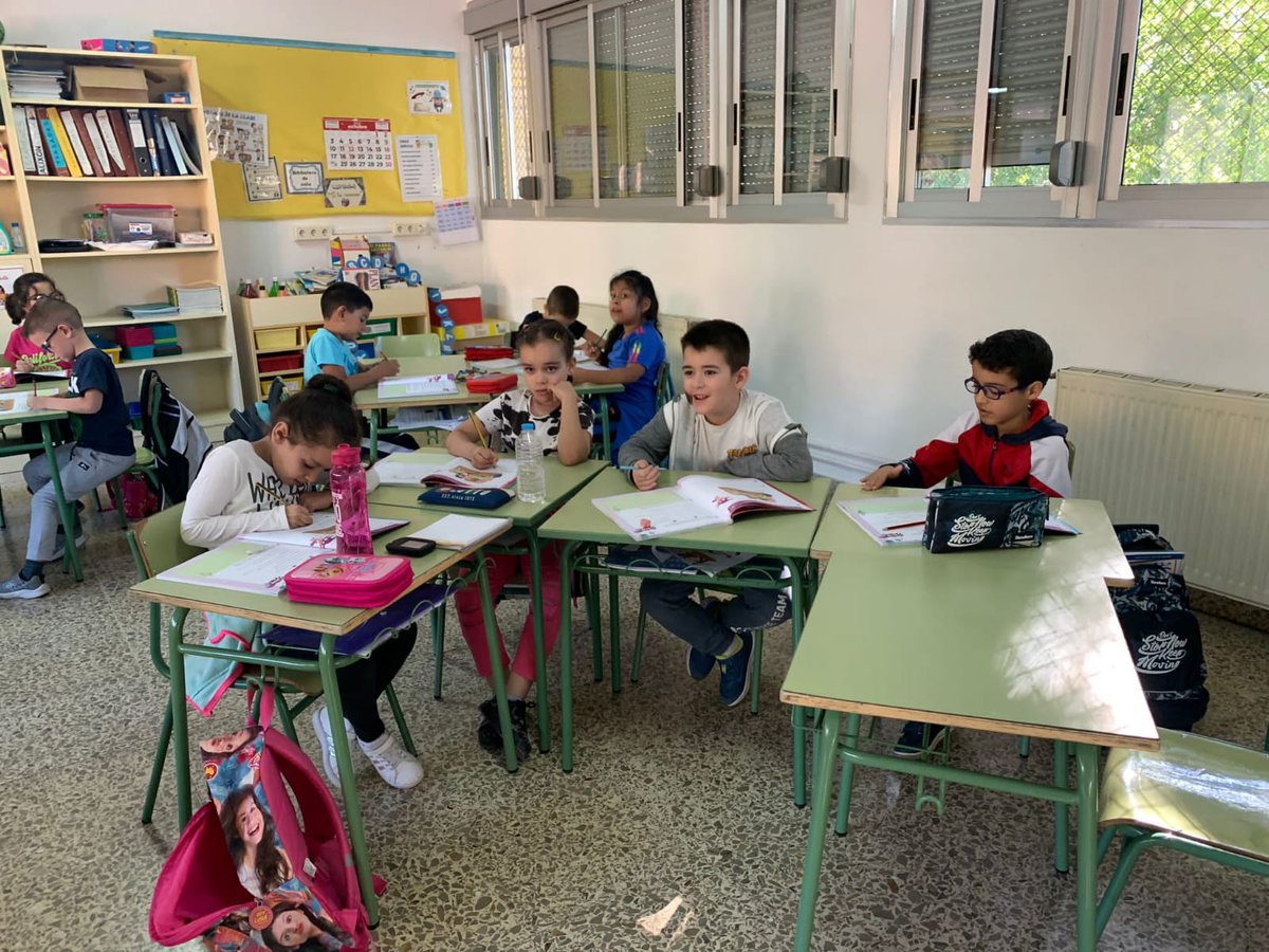 CeipSanAntonio's tweet photo. Gracias a toda la Comunidad Educativa del @CeipSanAntonio por hacer de los principios de presencia, participación y desarrollo una realidad para todos los alumnos de nuestro colegio.
@AuroraRS2 @isabelalmelam @PlenaMurcia @equipotea @educamolina @Maribelsm15 @direcmur @innovaedum https://t.co/nrS8nHpdL1