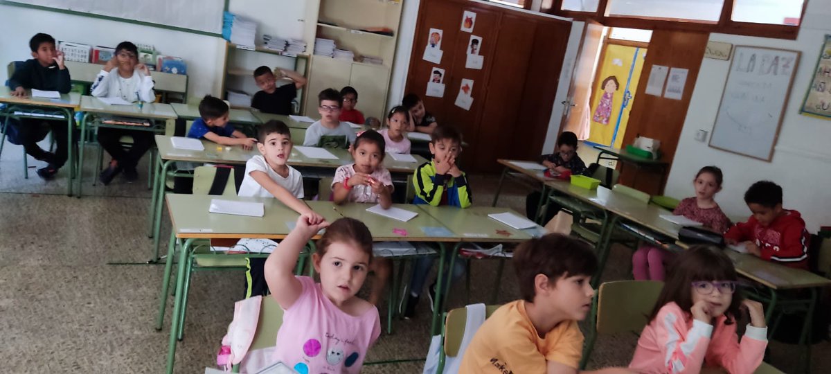 CeipSanAntonio's tweet photo. Gracias a toda la Comunidad Educativa del @CeipSanAntonio por hacer de los principios de presencia, participación y desarrollo una realidad para todos los alumnos de nuestro colegio.
@AuroraRS2 @isabelalmelam @PlenaMurcia @equipotea @educamolina @Maribelsm15 @direcmur @innovaedum https://t.co/nrS8nHpdL1