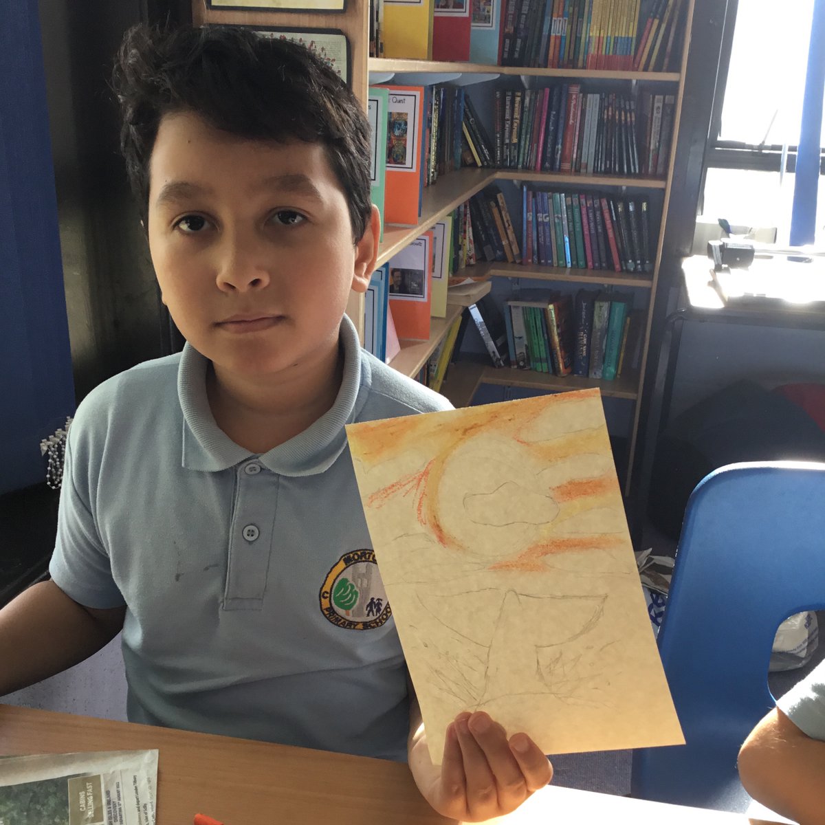 Now Fox class are working on a piece of whale art to compliment our literacy work. Lovely way to end a week of hard work.🦊