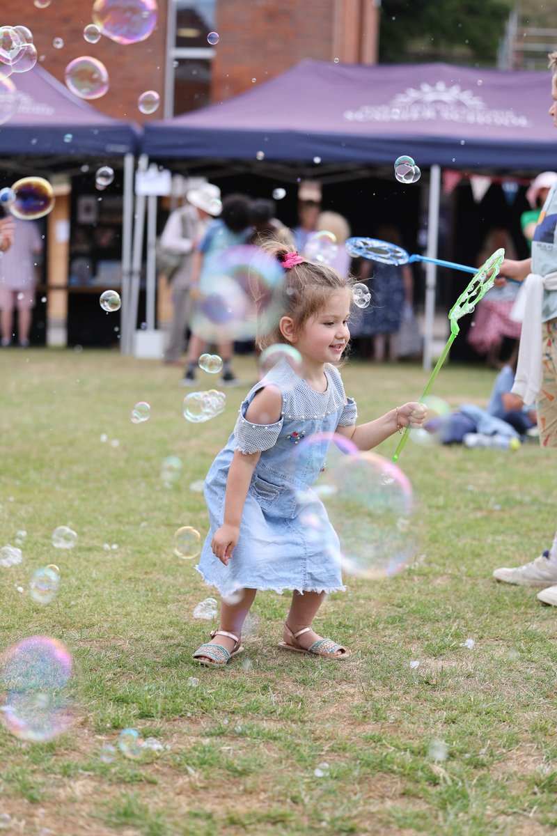 MCol_Summer's tweet photo. "Summer School is my annual bubble of joy" 

Just the most lovely quote from a Summer School guest this year 💙 https://t.co/vNbNhiBx1Z