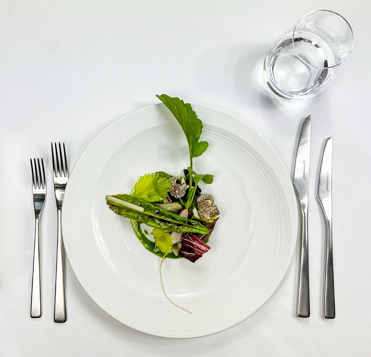 FischersBaslow's tweet photo. From our garden 🌿 #BaslowHall #Fischers #ThreeRosette #Sustainability #CarbonNetZero #MICHELINGuide #Sublime #HeadChef #RHS #Artichoke #Apple #Celery #Sorrel https://t.co/bsbLAalkZk