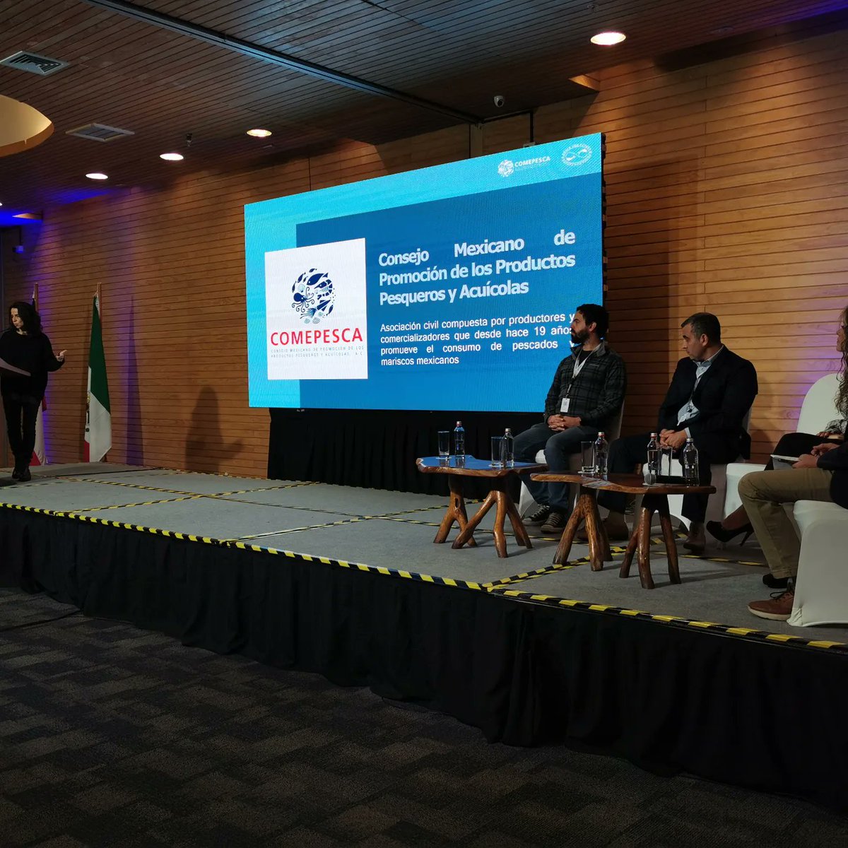 alpescas's tweet photo. Hay esfuerzos grandes para fomentar el consumo d alimentos del mar, a través de iniciativas innovadoras y con chefs y comunicacion, se busca dar más salud a la población y comunidades, siempre con una visión de #PescaConFuturo #SummitlatAm #SummitlatAm2022 #summitlatinoamericano https://t.co/dAnZM1O3xQ
