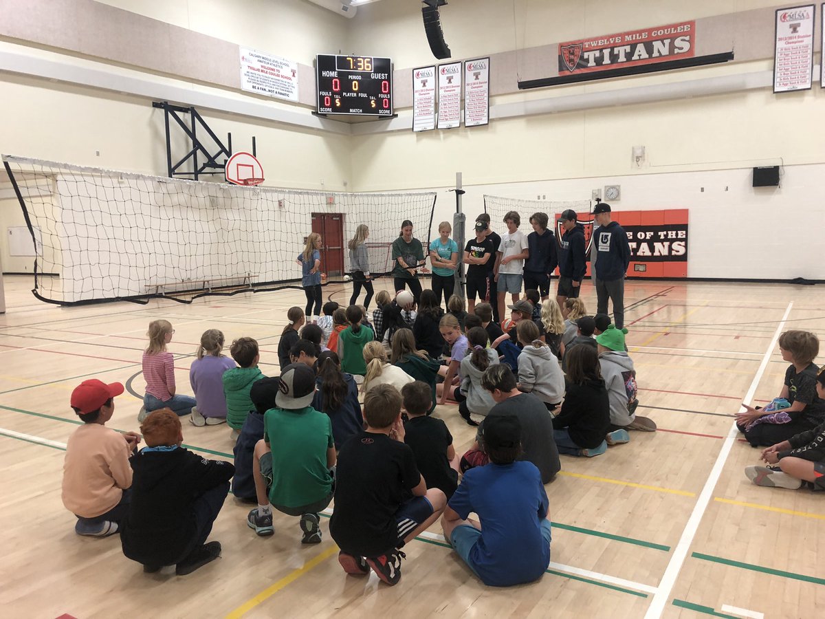 TMC_PE's tweet photo. The gym is packed for the first morning of @TMCCBE Volleyball Club.  A huge thank you to our Sr Volleyball players for volunteering their time! 🏐 https://t.co/8TI8QJROl4
