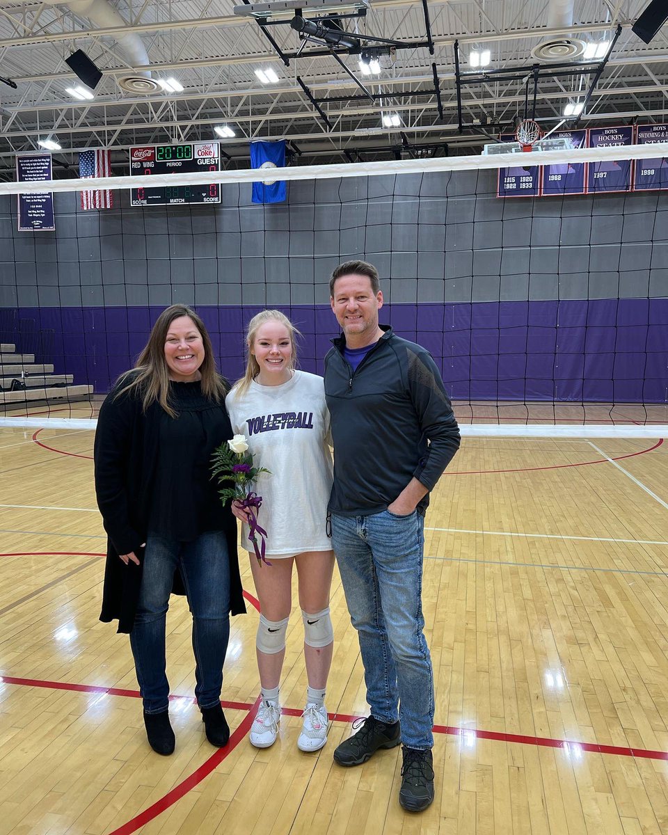Red Wing Volleyball tweet media