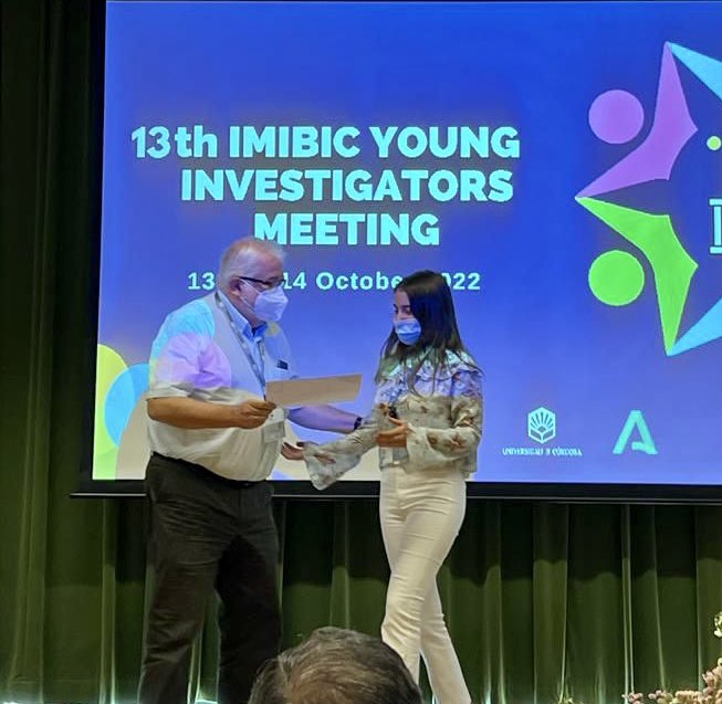 Congratulations to our PhD student #FPU Lucía Suanes <a href="/LuciaSc98/">Lucía Suanes</a> for the prize to the best talk presentation in the Cancer session at the 13th <a href="/IMIBIC/">IMIBIC</a> Young Investigators Meeting 👏🏼👏🏼👍🏼👍🏼 <a href="/Univcordoba/">Universidad Córdoba</a> <a href="/HUReinaSofia/">Hospital Universitario Reina Sofía</a> You are amazing!!!! 🧬🧫🧪