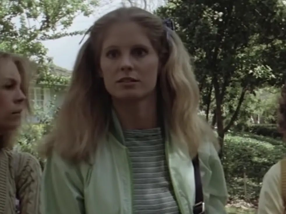 hippiegamer7's tweet photo. WELL 😔 today is day Halloween Ends 😢 having Michael Myers marathon and then watching the new one. Hopefully it doesn’t end for real 🤞🏼if it does ITS BEEN A VERY SCARY RUN! #HalloweenEnds @jamieleecurtis https://t.co/iWAPhTM9Xz