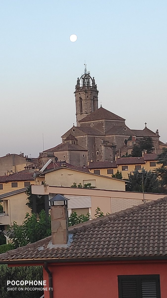 Moltes gràcies per la feina feta, veïns@s de Can Patiras, també a Mossos, policia local i Alcalde pel recolzament. 
Esperen que duri la Tranquilitat una bona temporada.