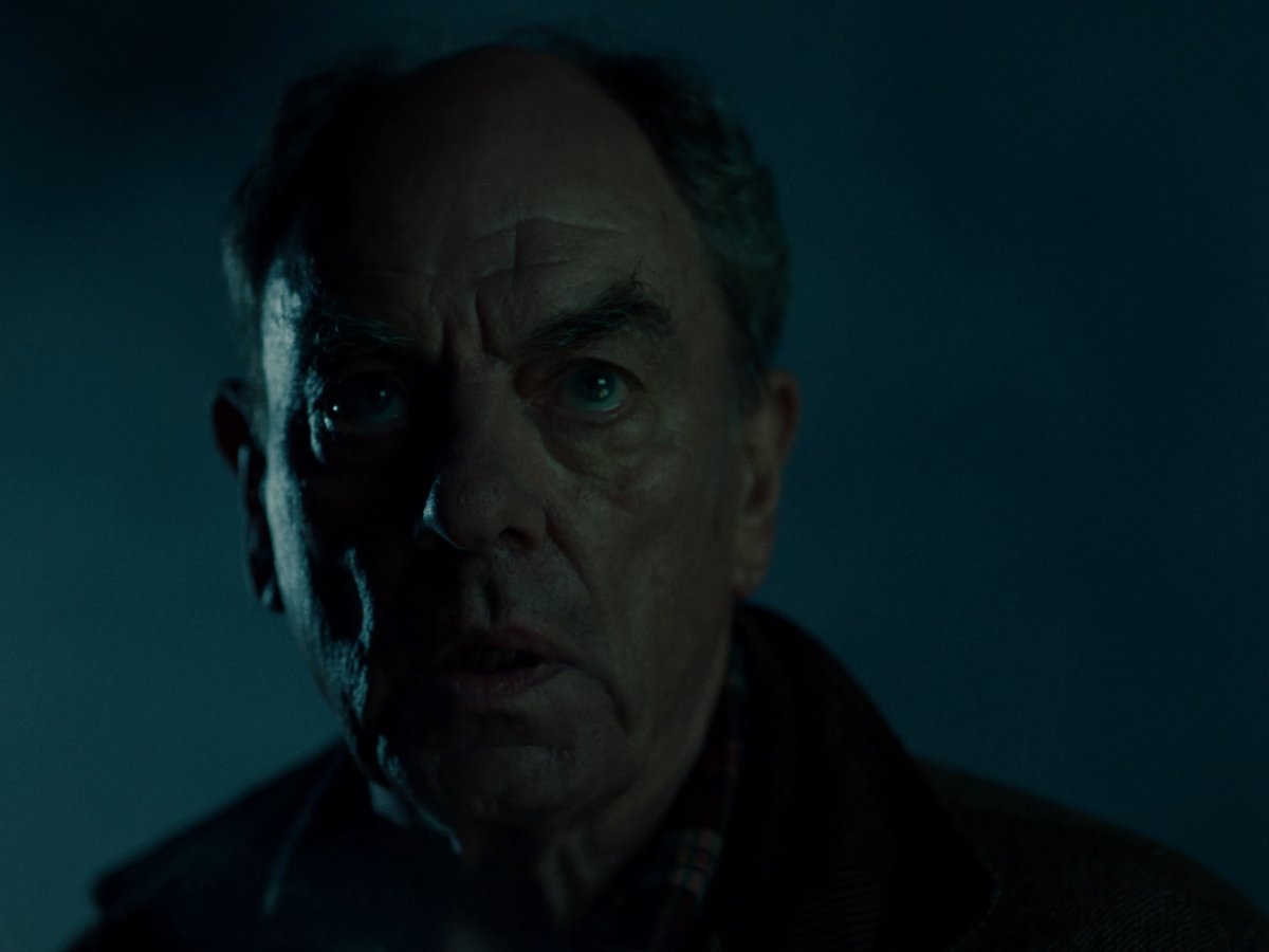 We are just getting warmed up for the spooky season 😱 

Watch the online premiere of 'The Nicky Nack' 
<a href="/tom_oxenham/">Tom Oxenham</a> <a href="/hugofranknicho/">Hugo Nicholson</a> @gwoollerr 

filmshortage.com/dailyshortpick…