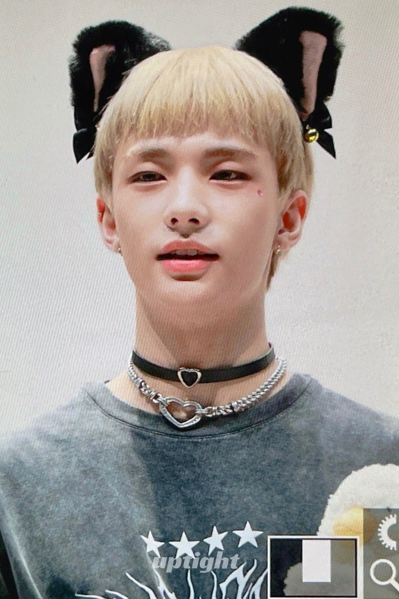 uptight0320's tweet photo. 221014 🐈‍⬛🖤 #현진 #Hyunjin #스트레이키즈 #StrayKids https://t.co/JDlxOsMLSx