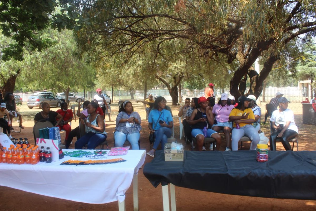 SebokengHospit1's tweet photo. #SBKH - Celebrating  #OccupationalTherapyDay  to promote overall health and wellness. ImprovingHealthInOurCommunity#GrowingGautengTogether https://t.co/z5ZAmb6iGh