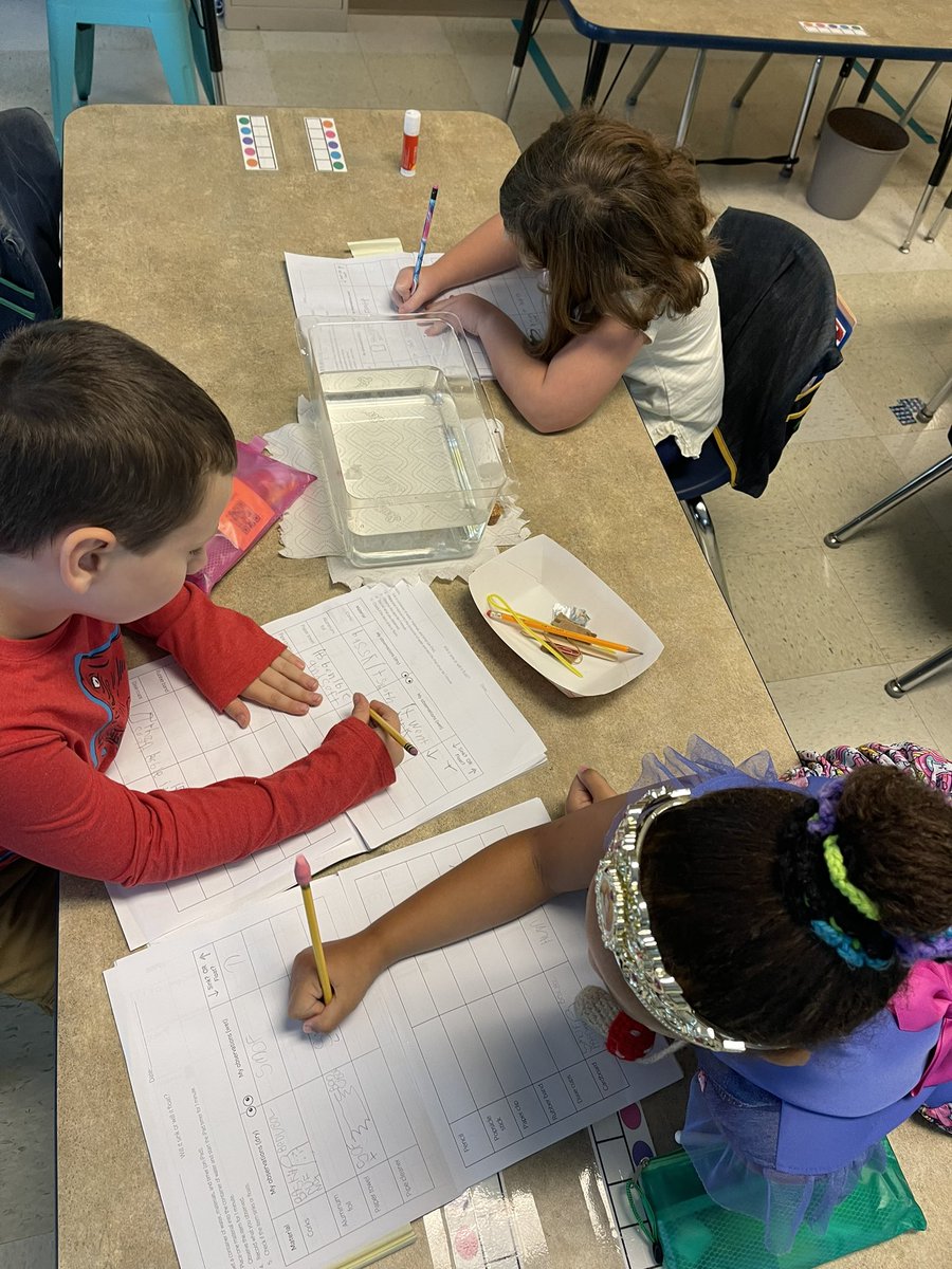 The BESTer 2nd Grade scientists planned an investigation today to build the BEST boats they could. They used the propteries of materials to observe and make a claim based on their evidence <a href="/EllistarTara/">Tara Ellis</a> <a href="/drwilliamsonBES/">Theresa Williamson</a> <a href="/tamsyn78/">tamsyn wilson</a> <a href="/RRothAP/">Rachel Roth</a>