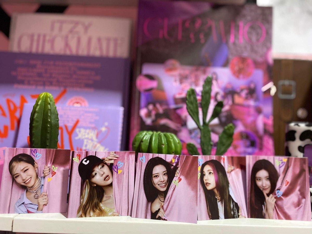 ryujibee's tweet photo. ♡ Ryujin Guess Who Crystal Ball PC- 280 (250 payo) 100/10 condition 
♡ 2shin Not Shy PC -200 (180 payo) 10/10 condition 
♡ Itzy Crazy in Love POB *SOLD AS SET* - 180 (150 payo) 10/10 condition
♡ Blackpink The Album Ot5 - 150 (130 payo) 10/10 condition

(2/2) https://t.co/OE9guaoe1q