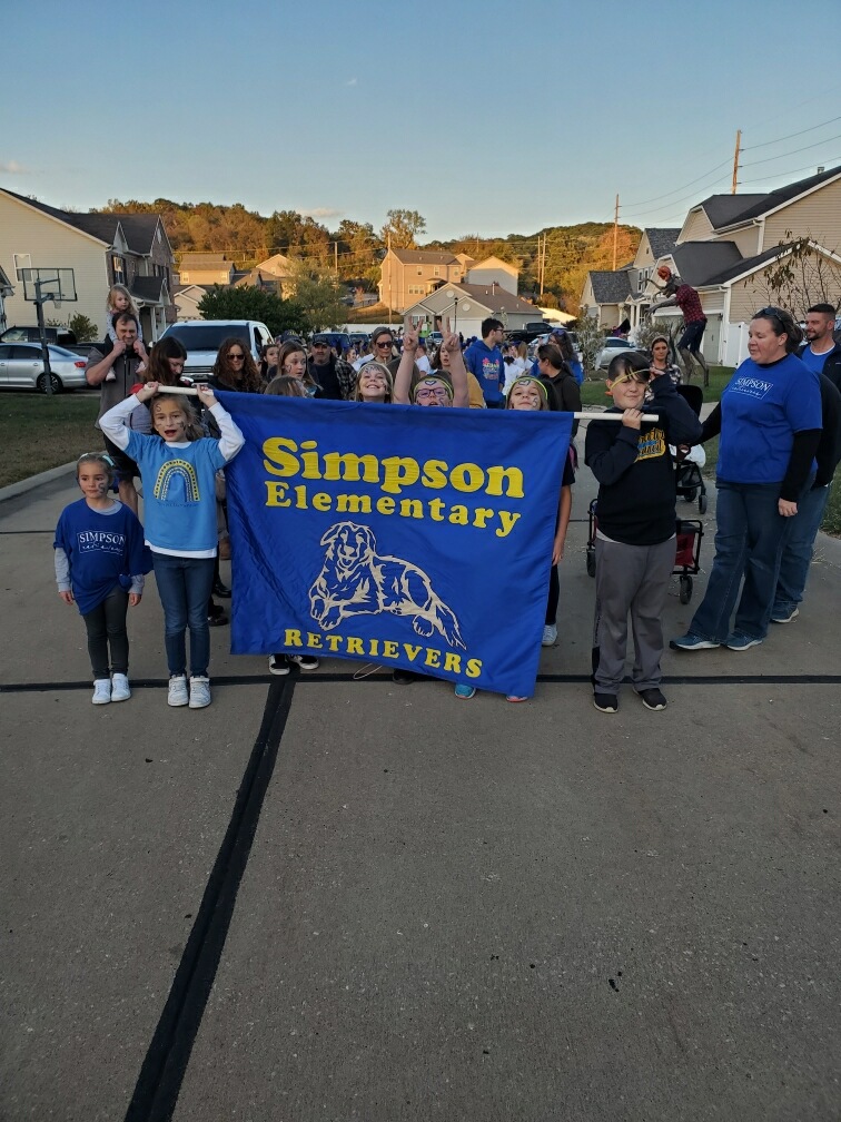 RetrieverPride's tweet photo. Simpson Character Council had fun walking in the Seckman Homecoming parade! https://t.co/j8dYfMjtZC