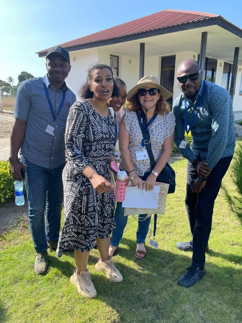 Oluwabiola001's tweet photo. It was a 4-week of amazing learning experience on the malaria course at Bagamoyo and Zanzibar. Thank you so much @SwissTPH and @ifakarahealth for considering this young man from #Nigeria as participant on this 100% sponsored training. #EndMalaria #RollbackMalaria #Globalhealth https://t.co/mHho4KTkEz