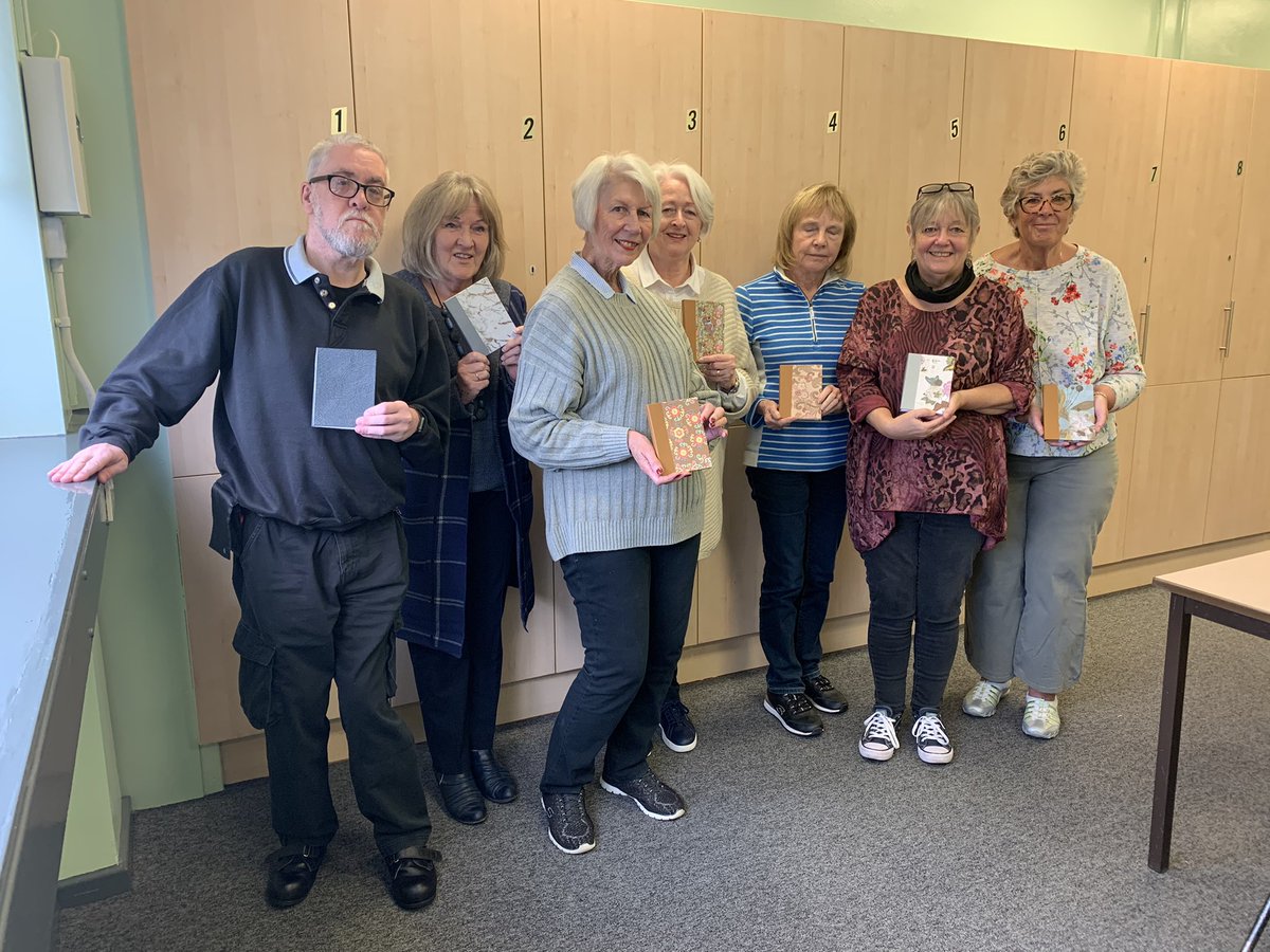 CreativeCallig's tweet photo. My Friday group completed their #bookbinding adventures with @yvettejaa today as part of our #InspiredbyLindisfarne project. Everyone was thrilled with how their A6 creations turned out. 📚 https://t.co/bHfjJSXDlX