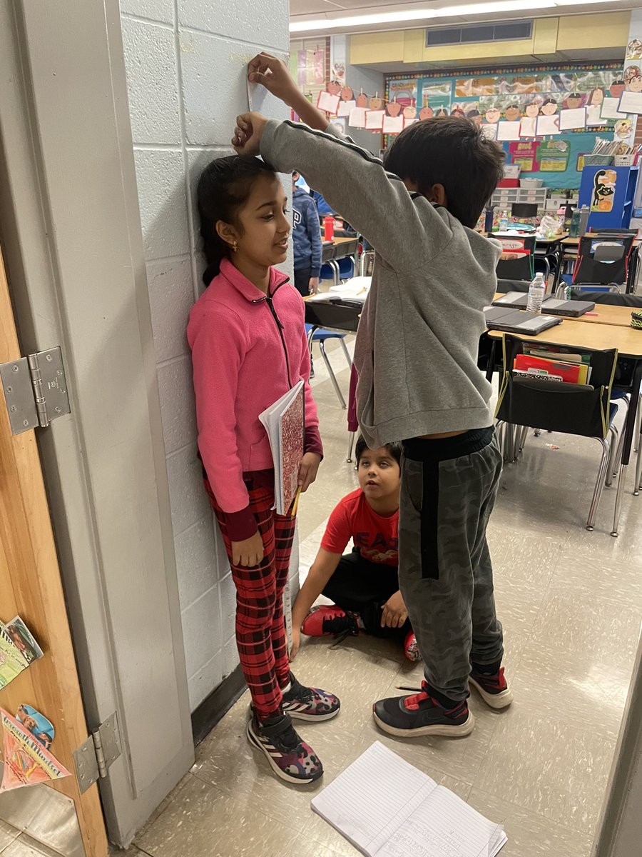 Ang_Adornetto's tweet photo. Collecting height data for our line plots #jmi4th @JMI_Edison https://t.co/rK8n379RXT