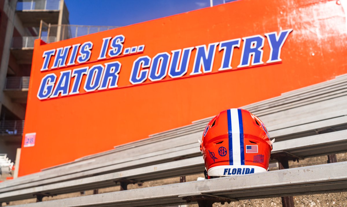 GatorsFB's tweet photo. For #TomPettyDay we will be rockin' Tom Petty and The Heartbreakers helmet stickers. 🔥 https://t.co/nk3qfAdqQn
