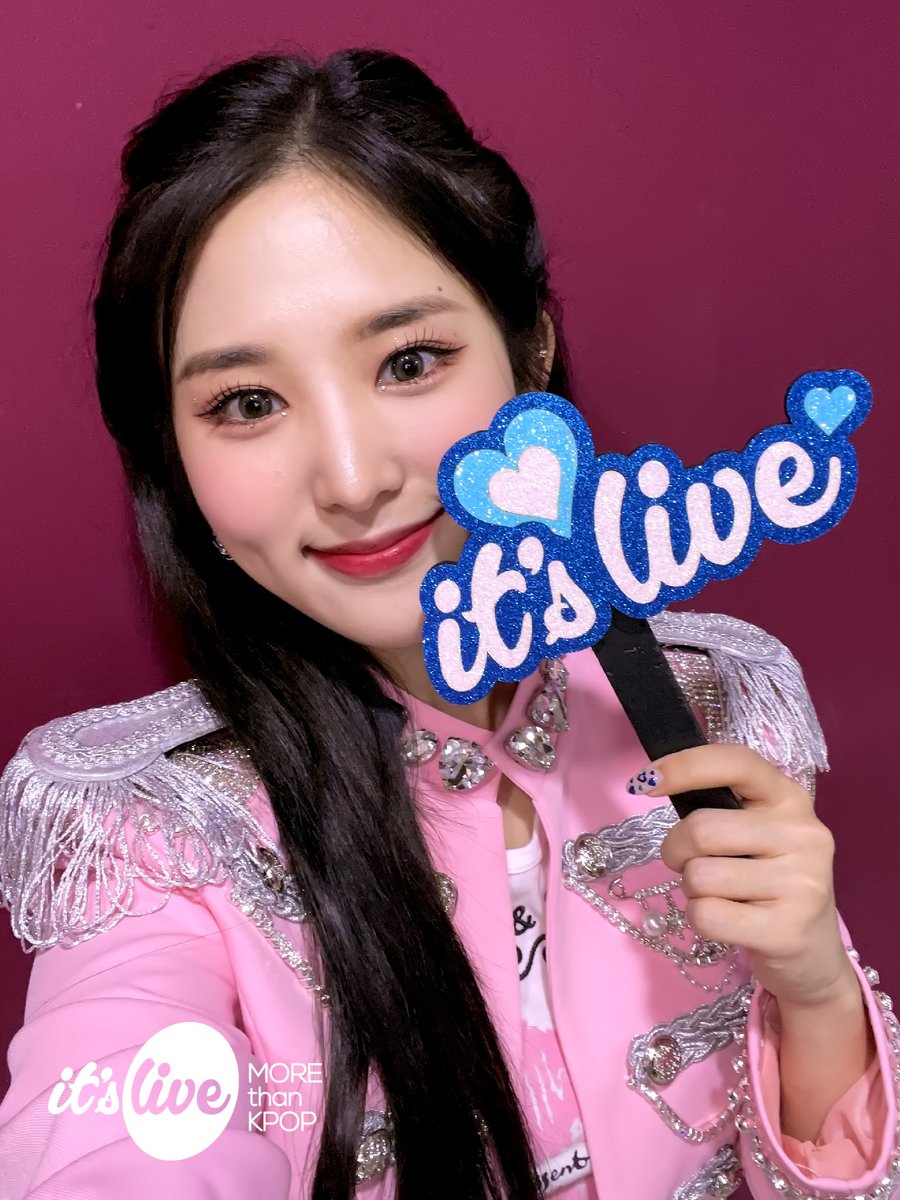 itsLIVEofficial's tweet photo. Collabo Stage 멤버들의 잇츠라이브 현장 포토!📸
'Special Collabo' 무대를 유튜브 it's Live 채널에서 확인하세요!✨

#itsLive #WON_JIMIN #WOOYEON #SongSun #HARAM  #If #Atlantis_Princess #Hey #MIROTIC #Um_Oh_Ah_Yeh #KPOP #잇츠라이브 https://t.co/NzjxJzYy8D