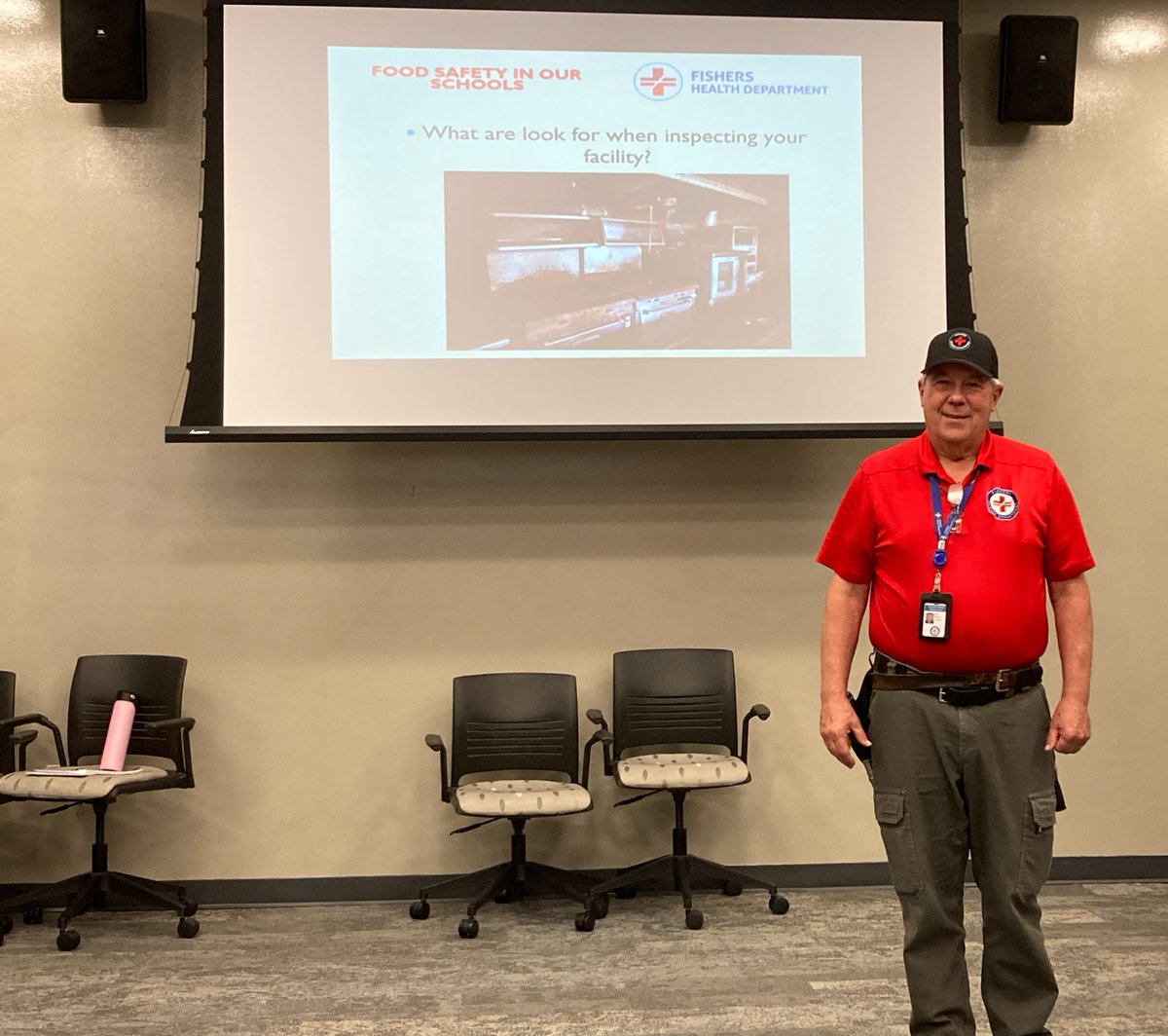 FishersHealth's tweet image. Did you know that the Fishers Health Department conducts training with HSE school cafeteria managers? Thank you, Dan Stuart, for helping to keep our students and staff safe while dining in our schools.