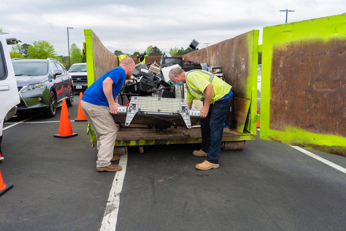 We look forward to servicing our neighbors Saturday, 9AM-1PM.  We are prepared to recycle electronics/metals/plastics &amp; shred sensitive documents. 😊
Link: ow.ly/LKlc50L9Jih
#mariettaga #mabletonga #kennesawga #powderspringsga #austellga #acworthga #smyrnaga