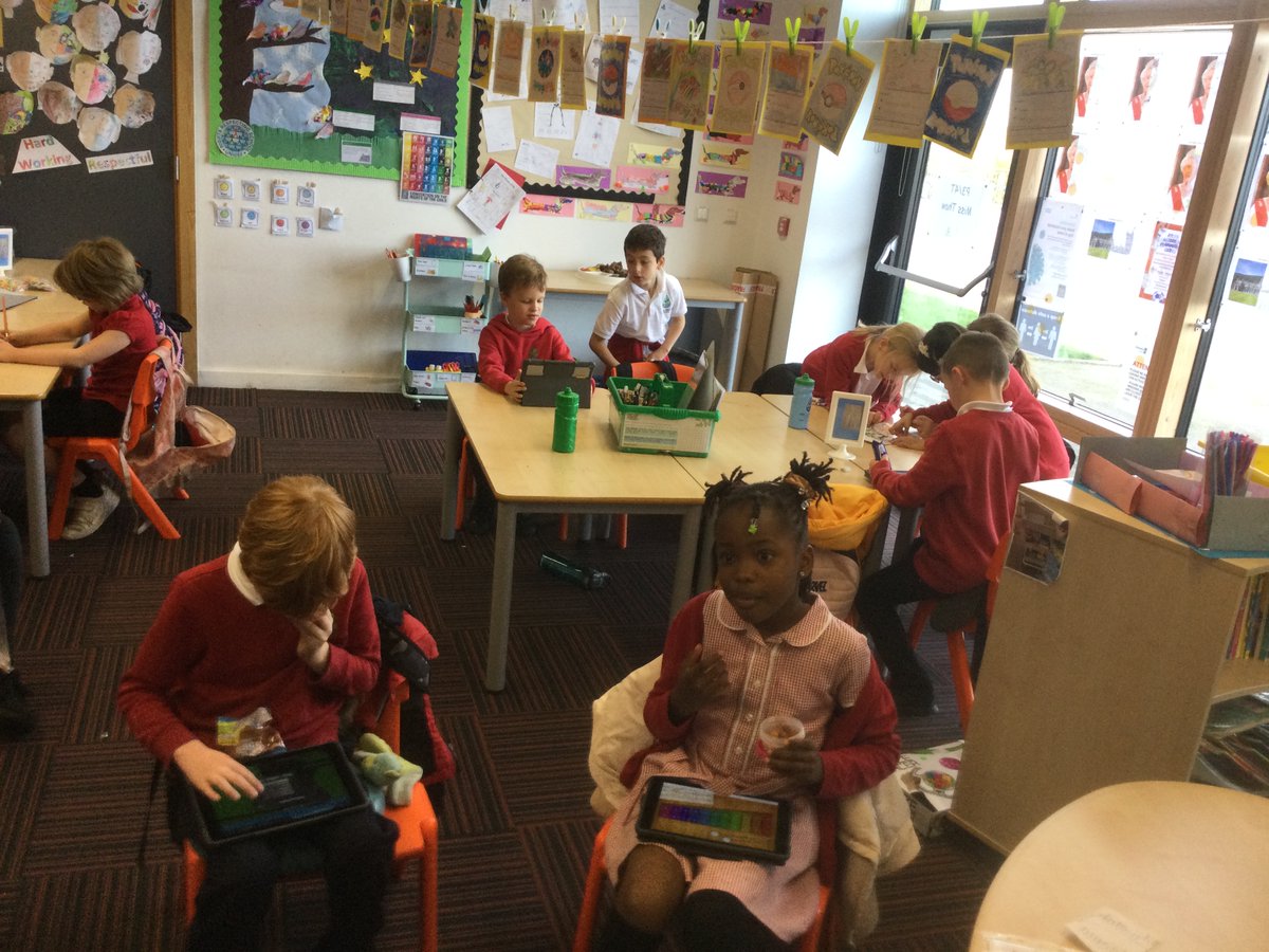 SchoolHillside1's tweet photo. #P34Hillside earned their treat and chose to have a snack and bring a toy in from home.π§Έπ§ #soundsofsuccess https://t.co/RLAw3URMCK