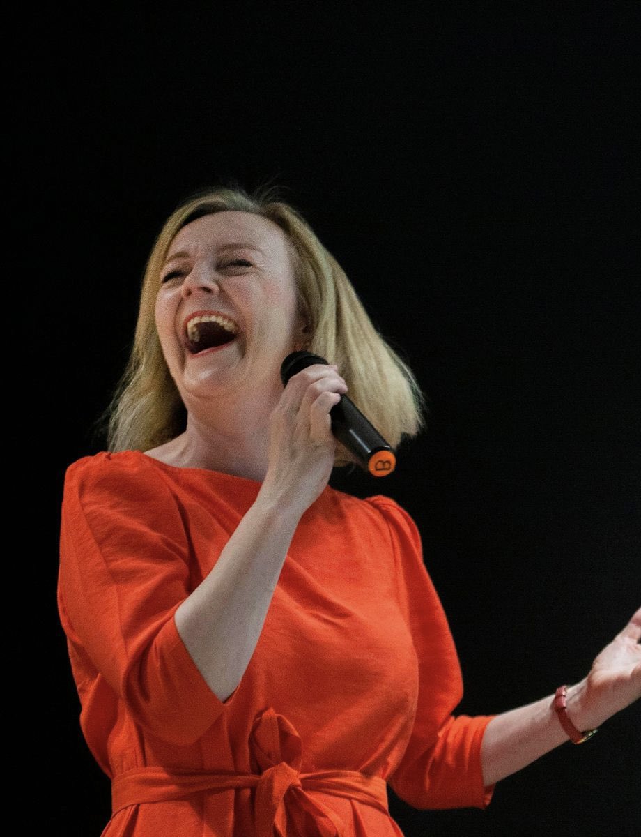 CamBWriter's tweet image. “Oh-oh, I’ll take your taxes, take them down
Oh-oh, I’ll climb a political mountain and then u-turn around
And if you see my reflection in the snow-covered hills
Well, the Labour landslide will bring me down” #LizTruss #GeneralElection #PM