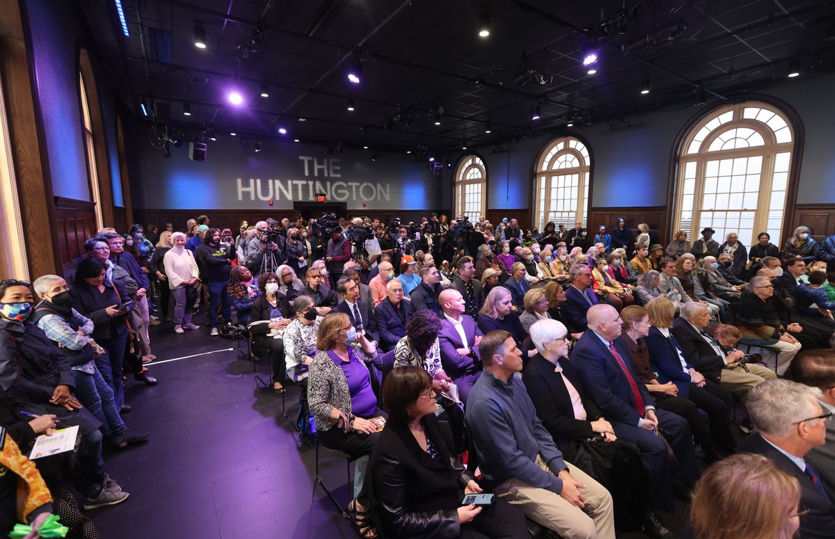 MayorWu's tweet photo. Welcome back @Huntington! Excited to see this beautiful, historic gem back open &amp; beautifully renovated for artists &amp; audiences to enjoy! https://t.co/L9tKg576X4