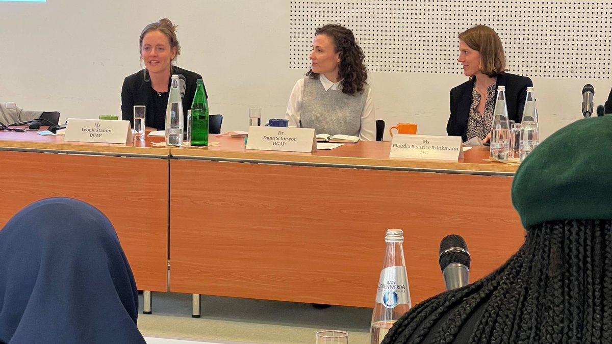 dgapev's tweet photo. Yesterday was another day of #IF19 packed full of @dgapev expertise: @meistefan1 shared his expertise on the global impact of the war in 🇺🇦 & how the world needs to respond. @dschirwon & @LeonieStamm led an intriguing discussion on how to mainstream Feminist Foreign Policy #FFP. https://t.co/vbtiKIsDZo