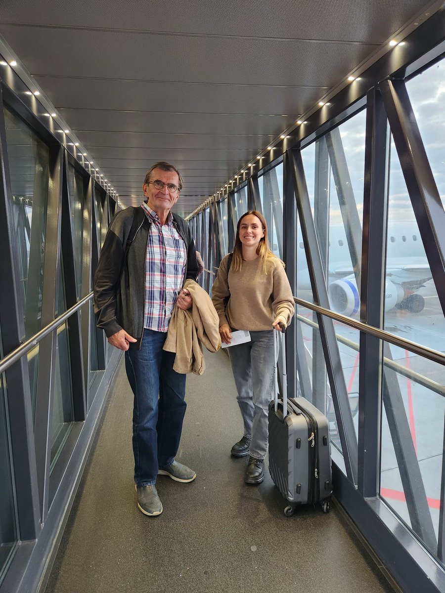 Both days at #EAIS2022 in Brussels have officially come to an end.

Half of our team traveled to Brussels to represent one of Finland's HealthTech innovations at the Summit and present our mission to revolutionize universal access to #preventivehealthcare.

#healthtech #medicubex