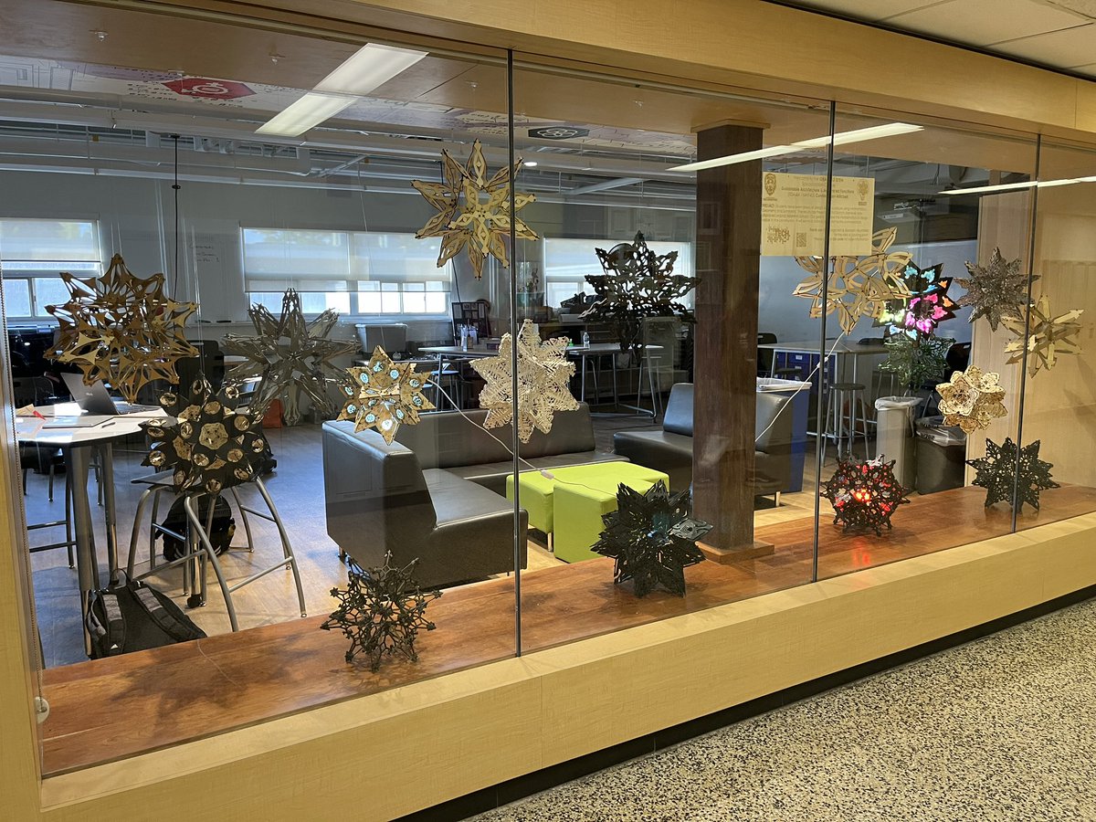ISTEM_HDSB's tweet photo. The student designed sculptures were finished and installed this week @AldershotSchool. Great collaboration of math and design. Thanks to @SarahCu30733649! https://t.co/mYCQSi2IDy