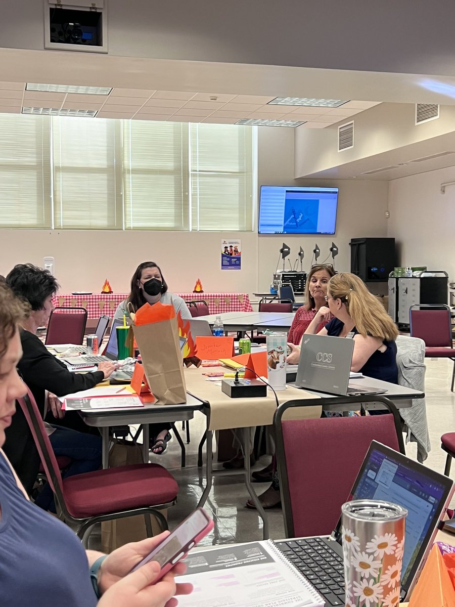 CCS Digital Coaching Cohort kickoff meeting. AIG leadership is up for the challenge! <a href="/CumberlandCoAIG/">CumberlandCoAIG</a> #AIGallday