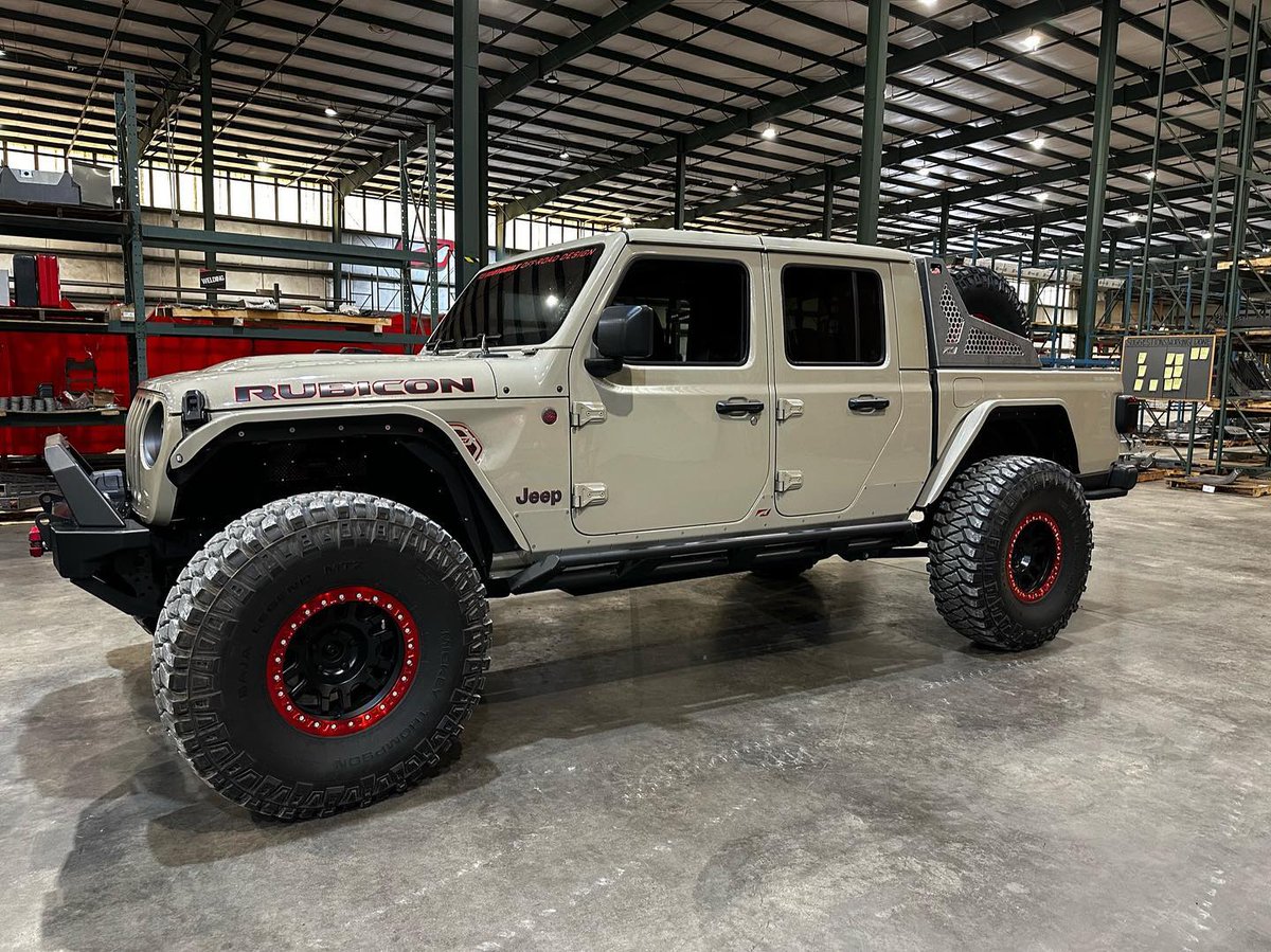 motobilt_inc's tweet photo. Who’s ready for some new parts? #motobilt #chaserack #fenders #jeepfenders #jeep #jeepjl #jeepjk #jeeptj #jeepyj #jeeplj #jeeprubicon #jeepgladiator #jeepporn #fab101 #instajeep #trending #offroad #fyp #stance #picoftheday #follow https://t.co/MOE4HEfGvS