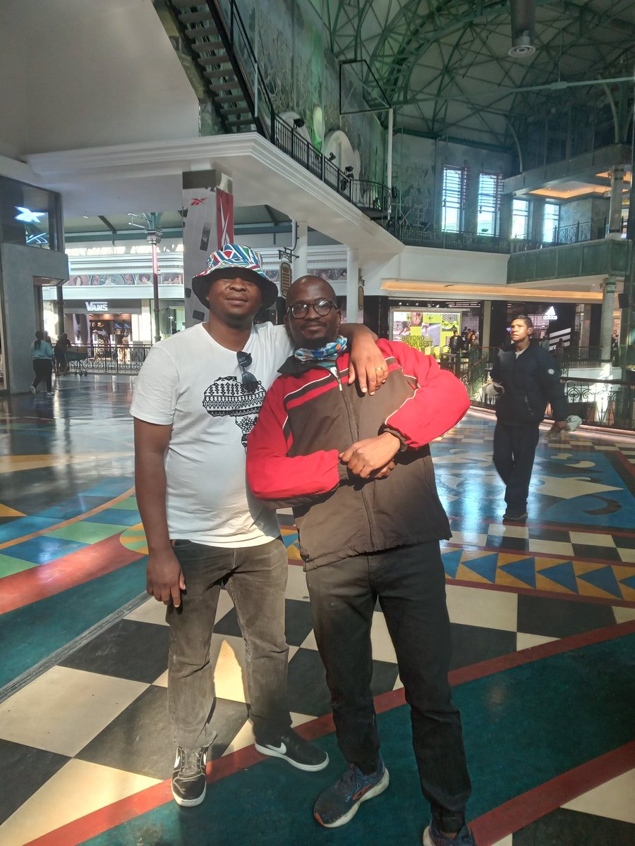billysigudla's tweet photo. #thanksbrother for @CTMarathon support #brotherhood. https://t.co/OtPzcCjklc