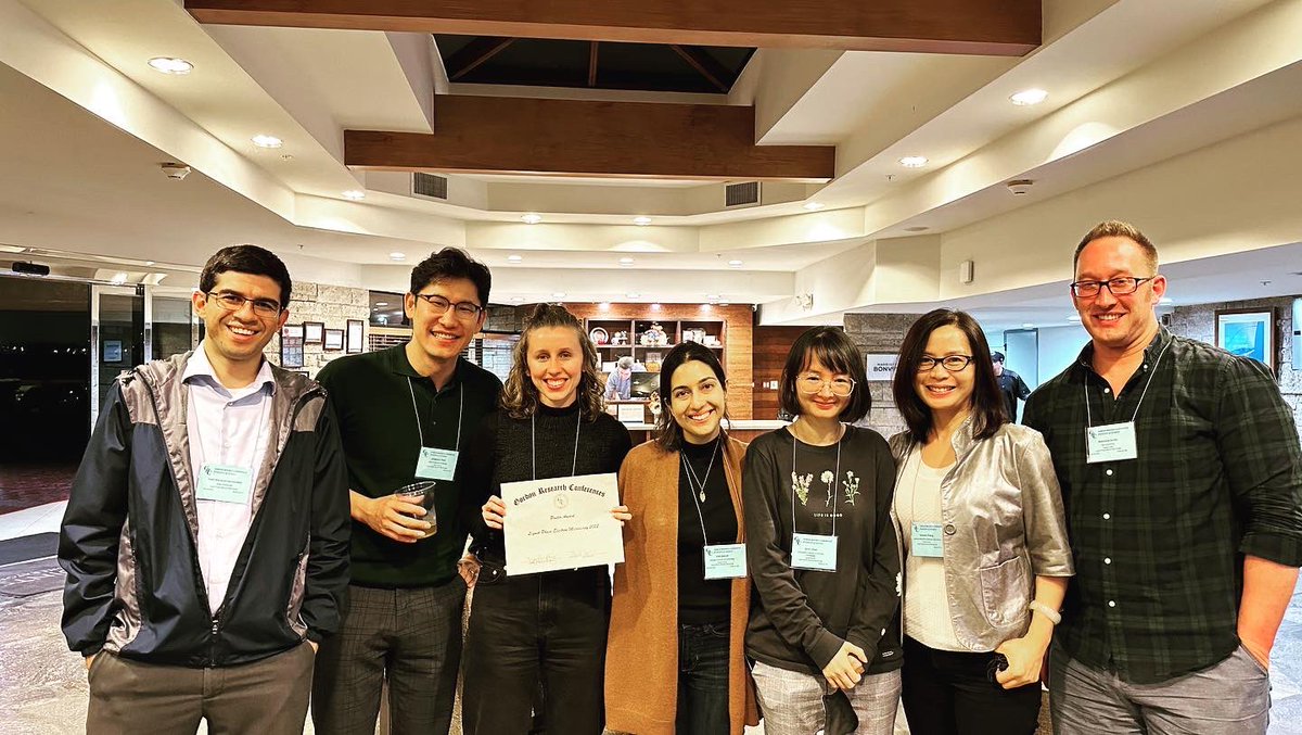 Jungwon Park (@jungwonpark) on Twitter photo Different generations of liquid cell electron microscopy in Alivisatos group gathered at GRC. So fun to share memories from different time to time at the same D level Hildebrand. Different generations of liquid cell electron microscopy in Alivisatos group gathered at GRC. So fun to share memories from different time to time at the same D level Hildebrand.