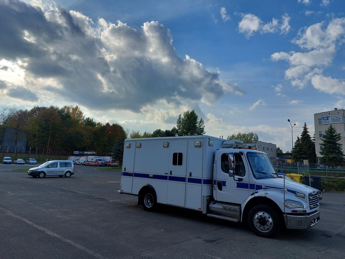 US Ambulances for Ukraine NFP tweet media