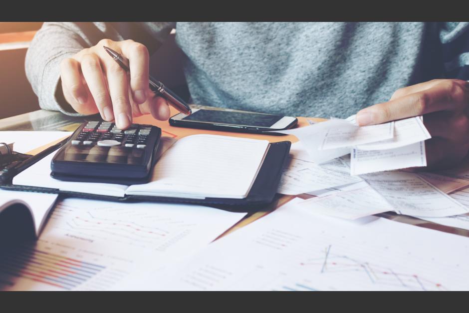 soy_502's tweet photo. 📑IMPUESTOS ⎮ ¡Adiós al "consumidor final": Facturas deberán emitirse con NIT o con DPI

Salvo excepciones, Finanzas publica acuerdo para evitar que se sigan emitiendo facturas sin nombre.

Aquí más detalles: https://t.co/Miq4bTHRIR https://t.co/nGvKA7RBTv