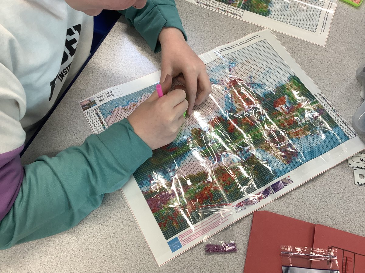 windy_arbor's tweet photo. our Year 6 children have taken part in a crafting session at lunchtime to support their mental health and well-being. It has been lovely to hear their discussions about what they have enjoyed this week and identify areas for support. #mentalhealth #crafting #dropinsessions https://t.co/ZfEzjBAN95