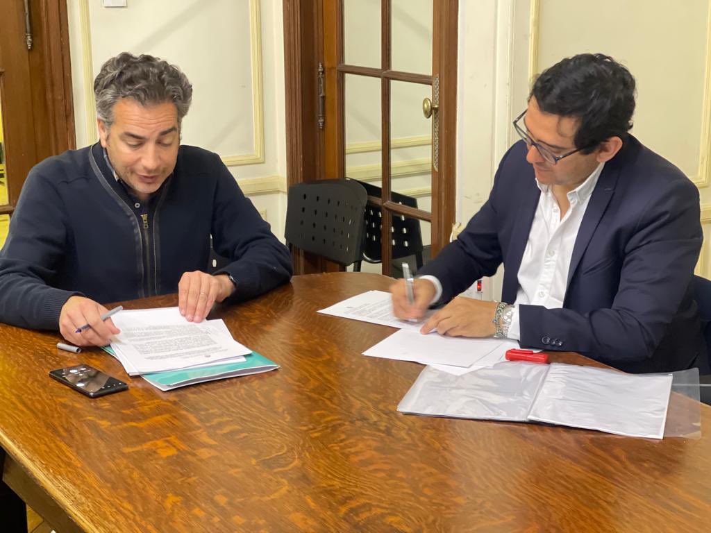 Firme convenio con <a href="/nicfalcone/">Nicolás Falcone</a> subsecretario de primera infancia nacional para incorporar el CPI Santa Ana a la administración municipal. Con ello recibiremos fondos del gobierno nacional para equipamiento y el funcionamiento habitual.