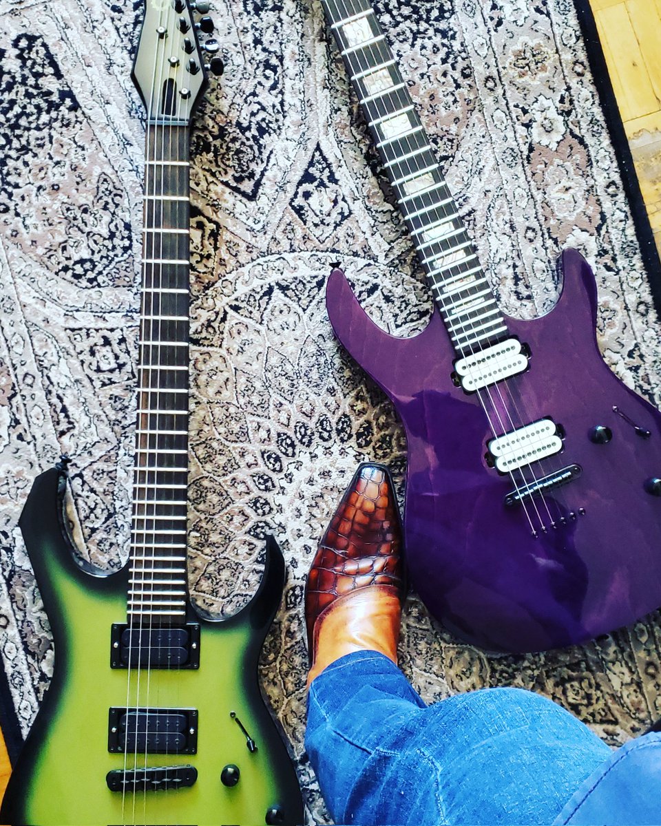 Rabih_Guitars's tweet photo. No Boots, No Rock N Roll 🤘. #joghost #italianboots #italianshoes #rockboots #rockfashion #electricguitar #guitarmania #guitar #greenguitar #metalguitarist #purpleguitar #kieseldc600 #superstrat #guitarra #80sguitar #glamrock #stratocaster #guitarplayer #guitargear #metal https://t.co/zJ5yOwihn7