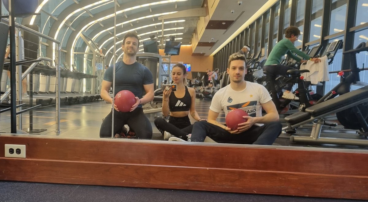 laure-val-e-on-twitter-lec-morning-gym-class