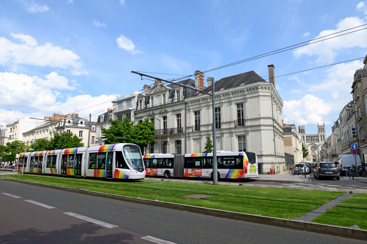 N'attendez plus à la pompe &amp; continuez de bouger avec Irigo. Plutôt que de faire la queue aux stations, c'est l'occasion de tester d'autres moyens de se déplacer. À partir de 1,50€, bougez en bus/tram dans l'agglo d'Angers. Et avec l'appli &amp; le M-Ticket, votre portable suffit !