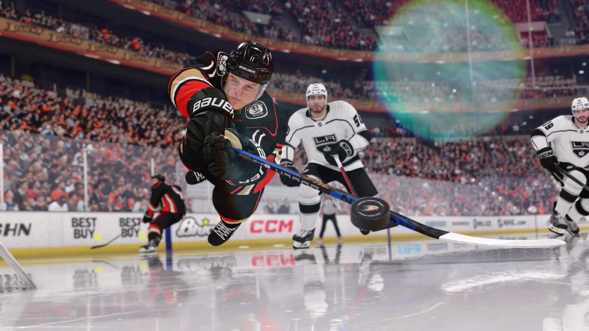 WalmartCAGaming's tweet photo. 🚨NHL 23 IS HERE🚨

You can score your copy of the latest NHL title on PS4, PS5, Xbox One or Xbox Series X|S right now at Walmart Canada!

🥅 https://t.co/P8ktev9zIa

Are you hitting the ice in NHL 23 this weekend? https://t.co/qdgwPb0ag5