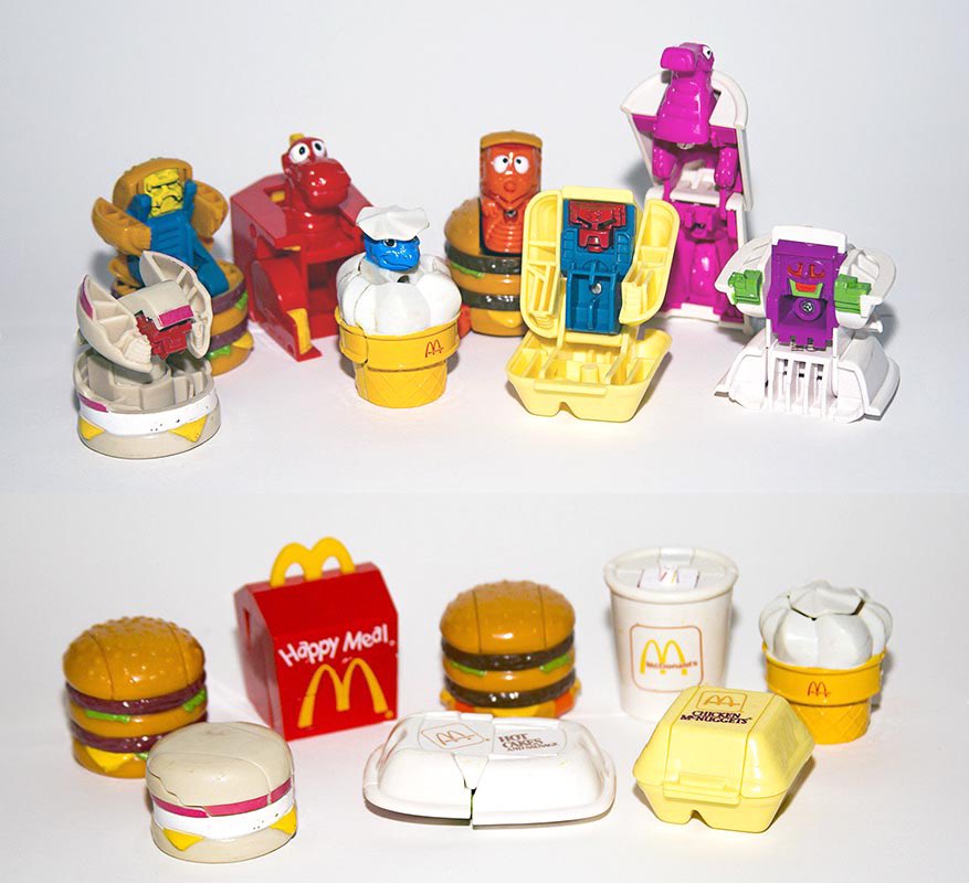 Rachel_Ann_G's tweet photo. Dear @McDonalds 
Y’all hustling these adult happy meals when all y’all really need to do is bring these Halloween buckets back and these classic and fun toys!  #worksmarternotharder ❤️💛❤️ https://t.co/OLIGLb7UZ7