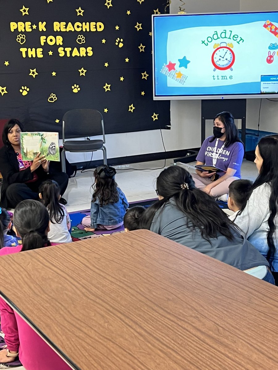 EvermanISD's tweet photo. Toddler Time today! You still have time to come out and enjoy reading with Dr. Donaldson! #evermanstrong #movingbeyondlimits #race2read https://t.co/eQhYPfAOks