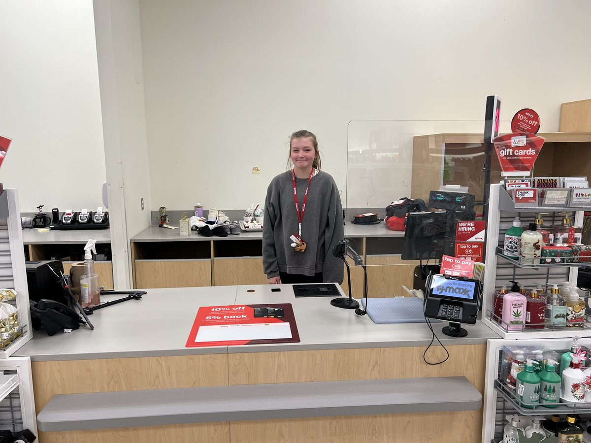 CbiPoland's tweet photo. Mia-Senior CBI student today at TJ Maxx providing excellent customer service! #cbi https://t.co/qmkol33zVs