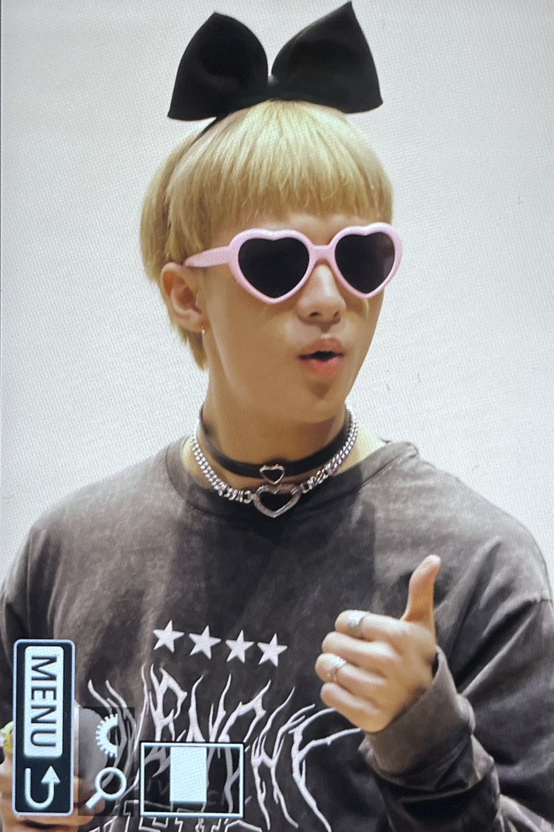 ssomi_SKZlove's tweet photo. ㅋㅋㅋㅋㅋㅋㅋㅋㅋㅋㅋㅋ 졸귀 https://t.co/b8pQXOSLfG