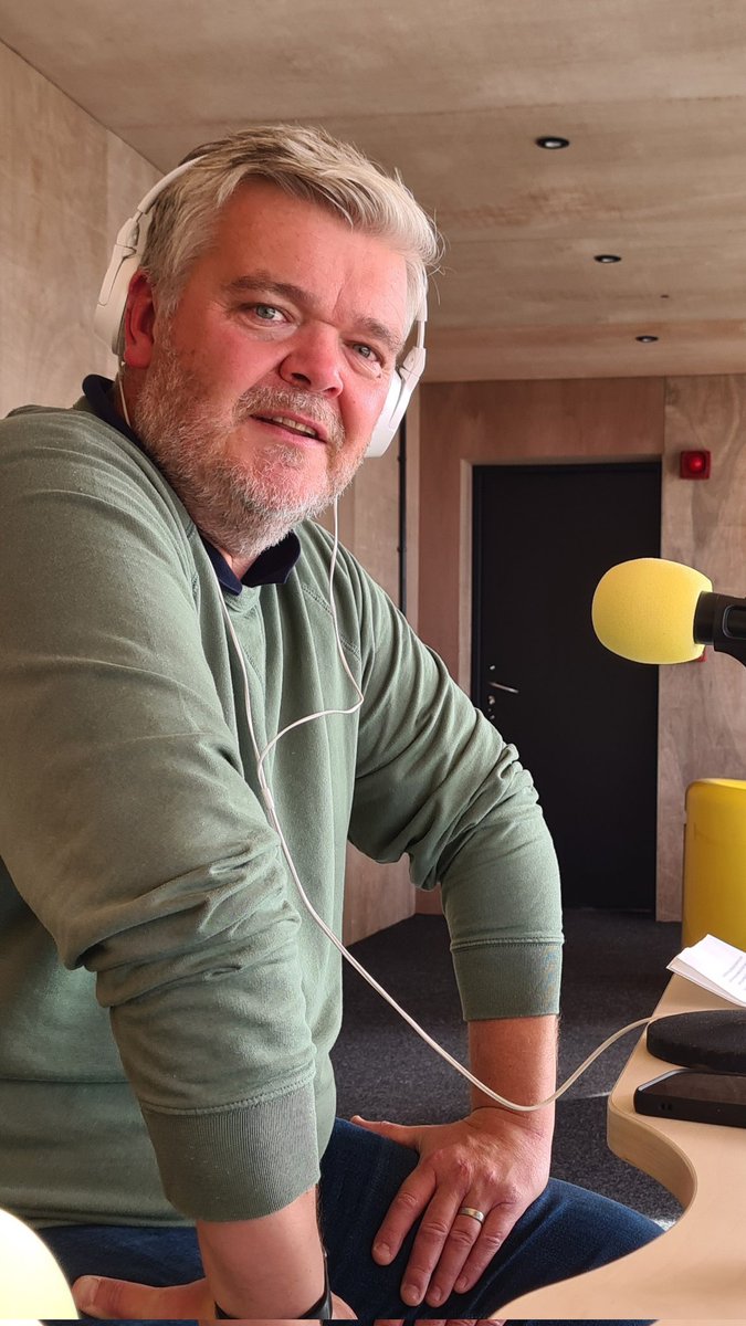 WaveWsM's tweet photo. Stirling job by Tim from @lionsofwsm on their show as part of #communityfocusweek on @WaveWsM .
#westonsupermare #northsomerset #lionsclub #seemonster https://t.co/9eqKmZmt3C