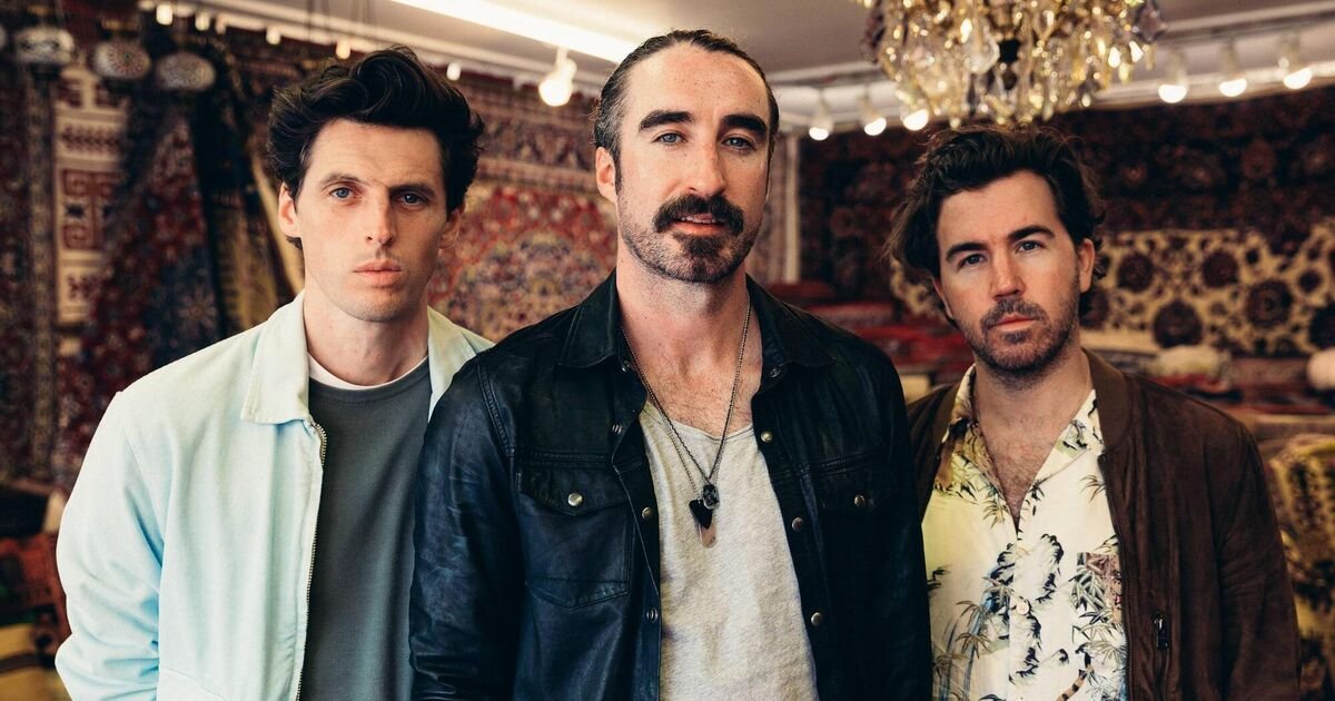 kcshowcork's tweet photo. Huge congrats @TheCoronas
Third No 1 Album In A Row #TimeStopped https://t.co/hmvZCw7Y55