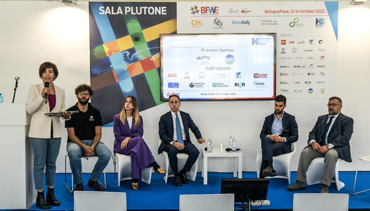📣News da #HESE
È necessario lavorare sulla cultura e sulla sostenibilità, ambientale ed economica per creare una filiera competitiva dell’idrogeno, così come è fondamentale creare start up
In collaborazione con Intesa Sanpaolo Innovation Center (#ISPIC) e #H2IT