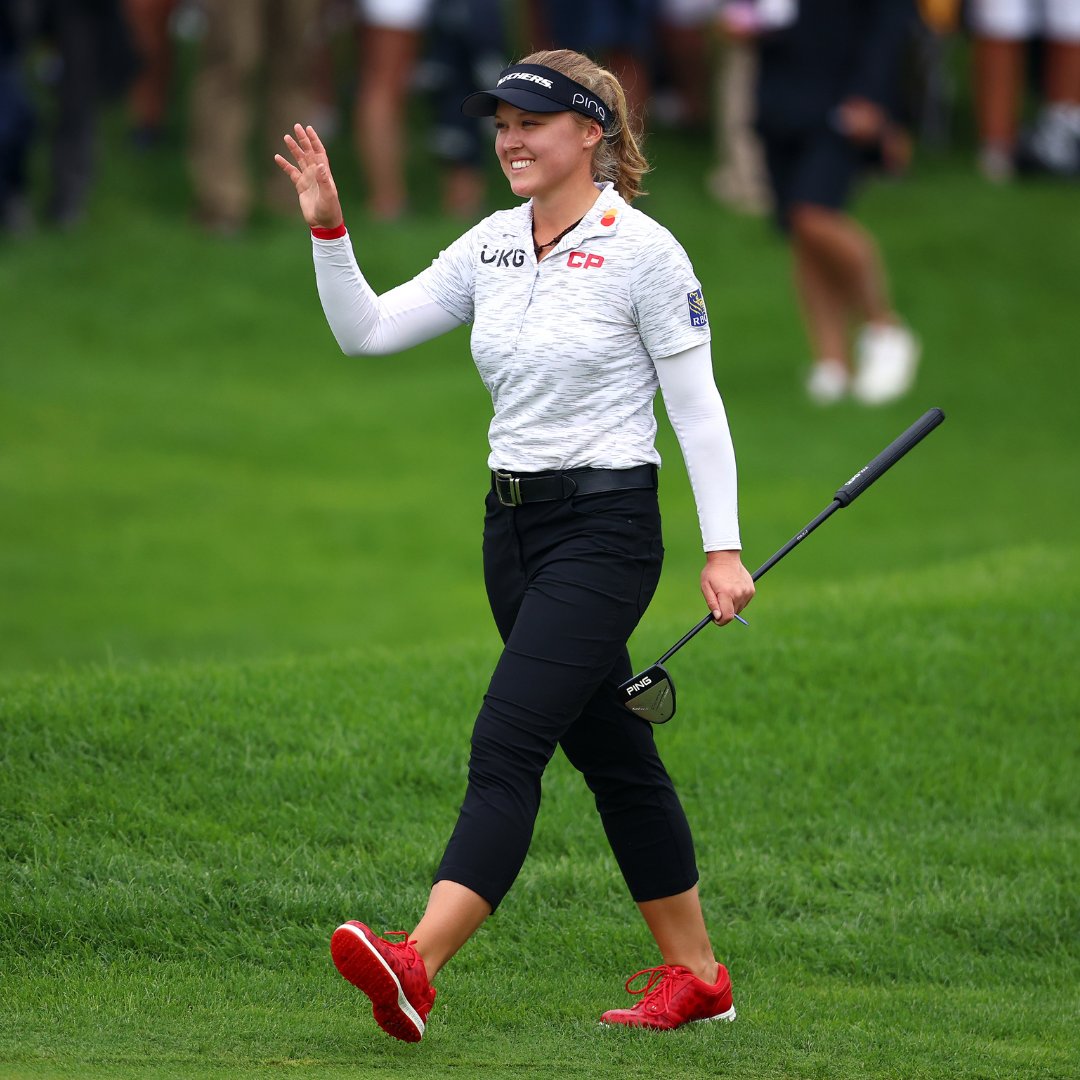 👋 weekend. 

<a href="/BrookeHenderson/">Brooke Henderson</a> 😃